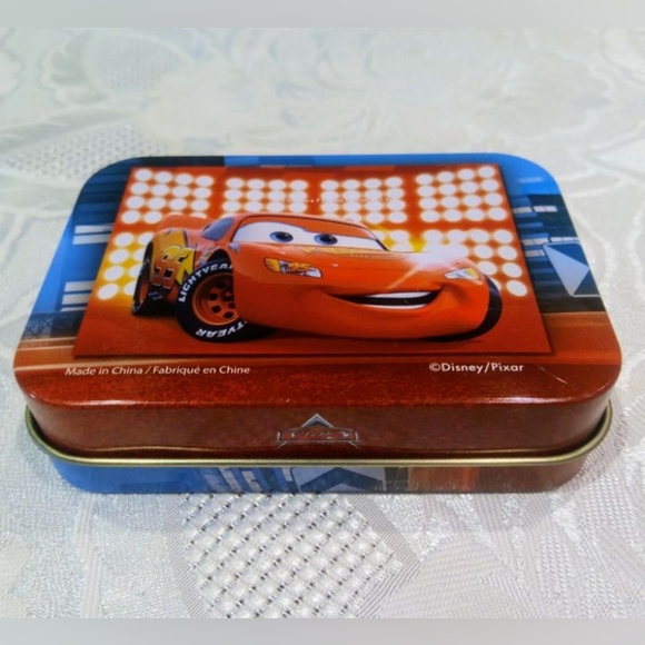 Walt Disney characters tin box bundle of 4 puzzles + 1 double Deck play, cards - Picture 13 of 15